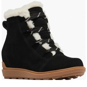 New in box Sorel Evie ii cozy boots size 8.5